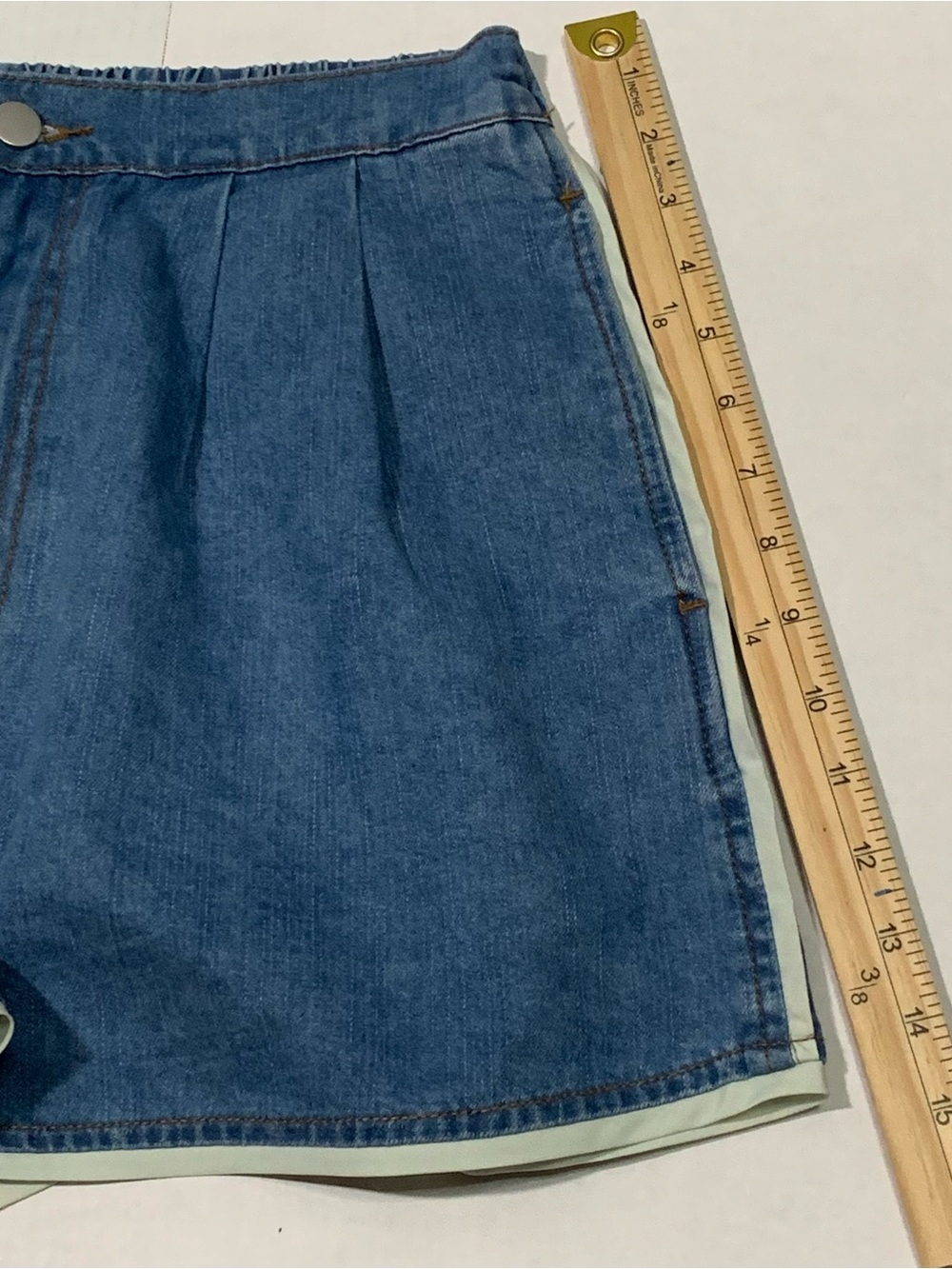 Blue Pleated Denim Shorts with Contrast Trim size M - Picture 4 of 10